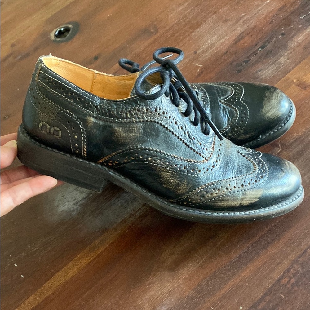 Bed Stu Women's Distressed Leather Oxford Lace Shoes